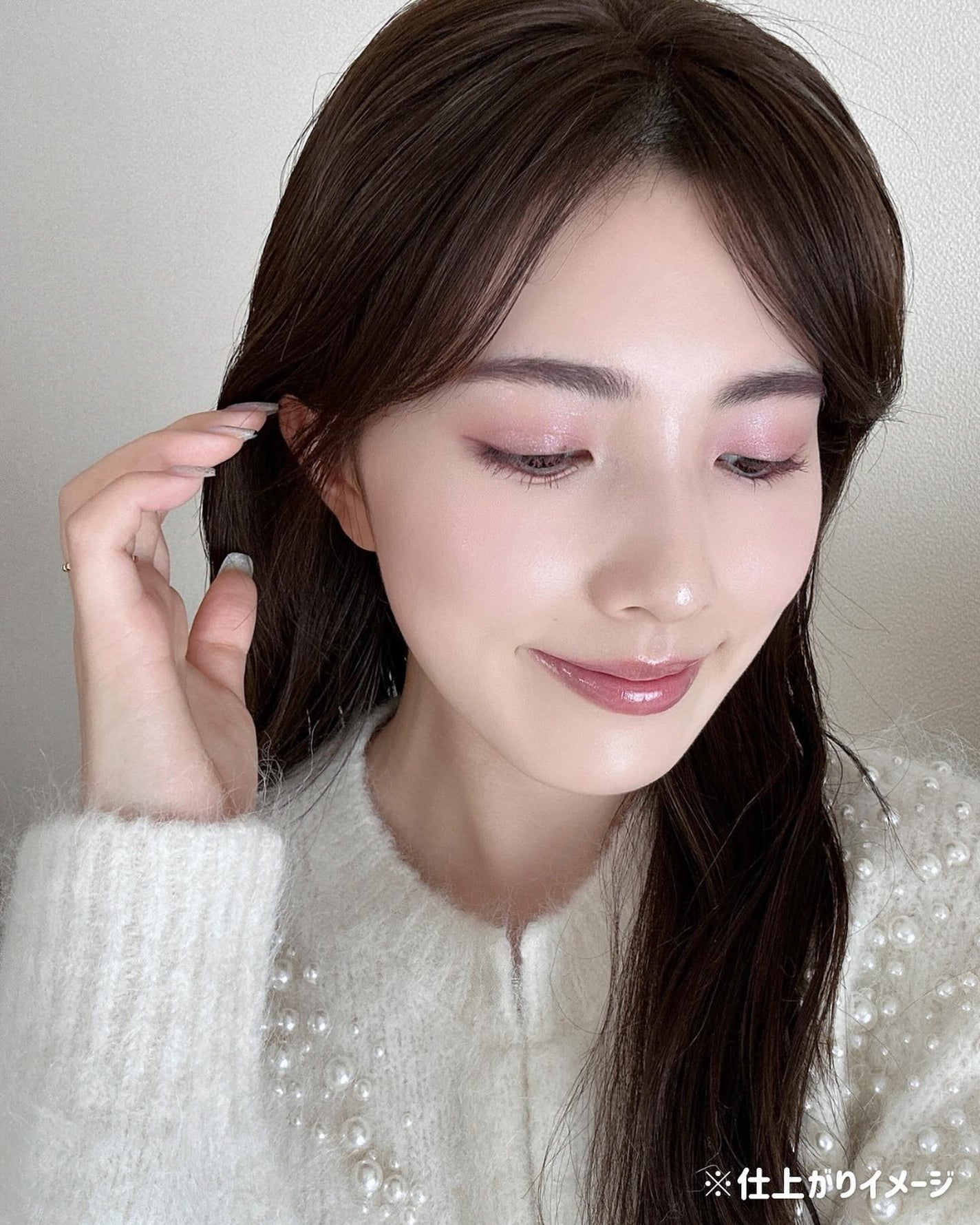 濱田あおい on LIPS 「..ジルスチュアート2024年春コレクション注目は宝石のような..」(2枚目)