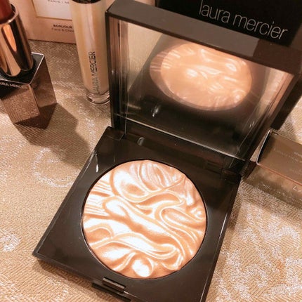 フェイスイルミネーター/ローラ メルシエ/パウダーハイライトを使ったクチコミ(1枚目)