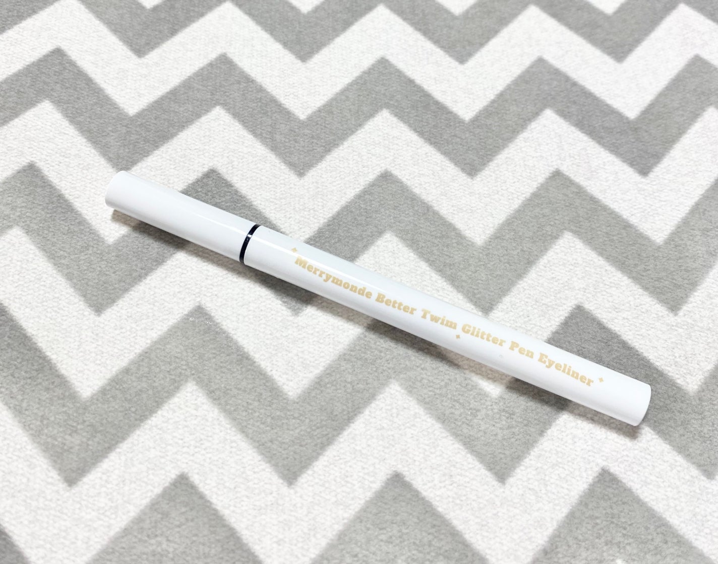 ベタートゥイムグリッターペンアイライナー/Merrymonde/リキッドアイライナーを使ったクチコミ(4枚目)