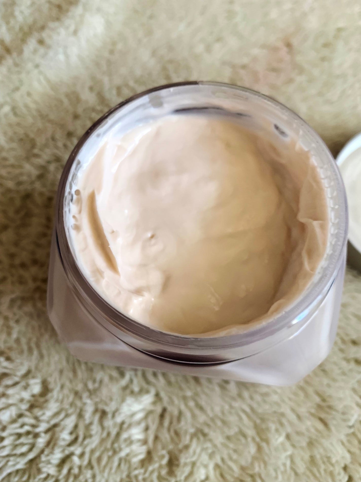 ホイップトボディクリーム アンバーバニラ/ローラ メルシエ/ボディクリームを使ったクチコミ(2枚目)