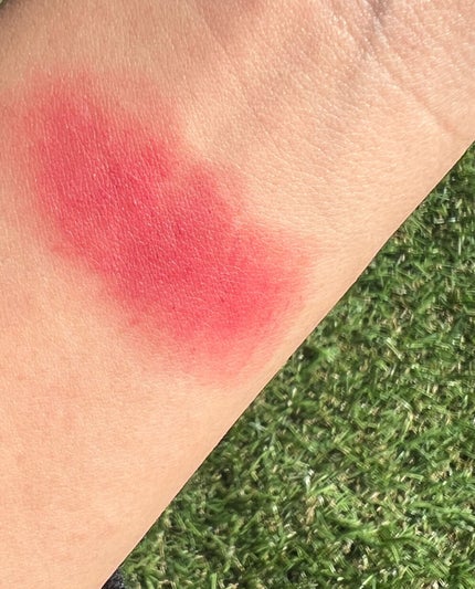 フェザーマットリップスティック/INTO U/口紅を使ったクチコミ(3枚目)