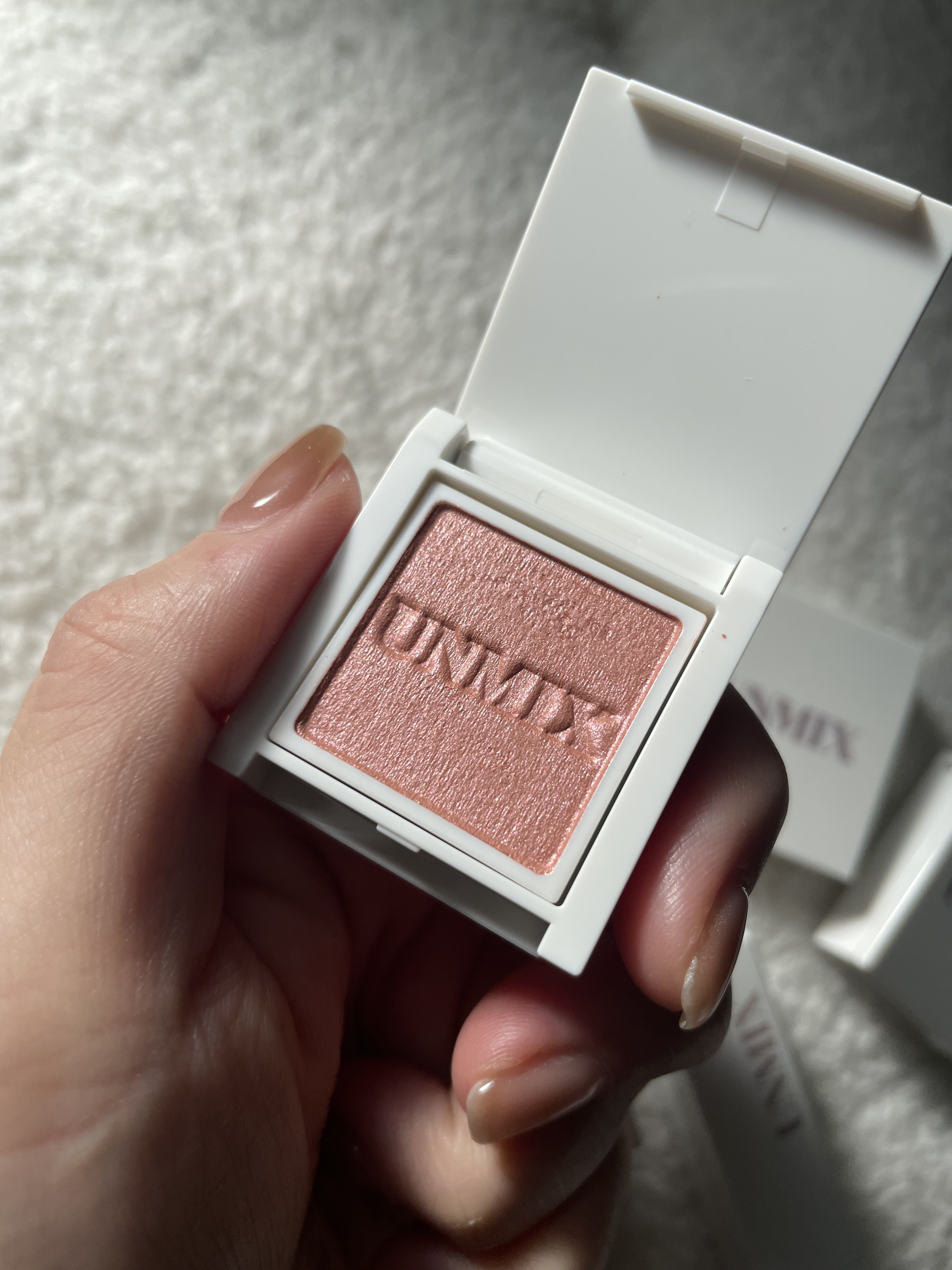 アイリッドニュアンス/UNMIX/単色アイシャドウを使ったクチコミ（2枚目）