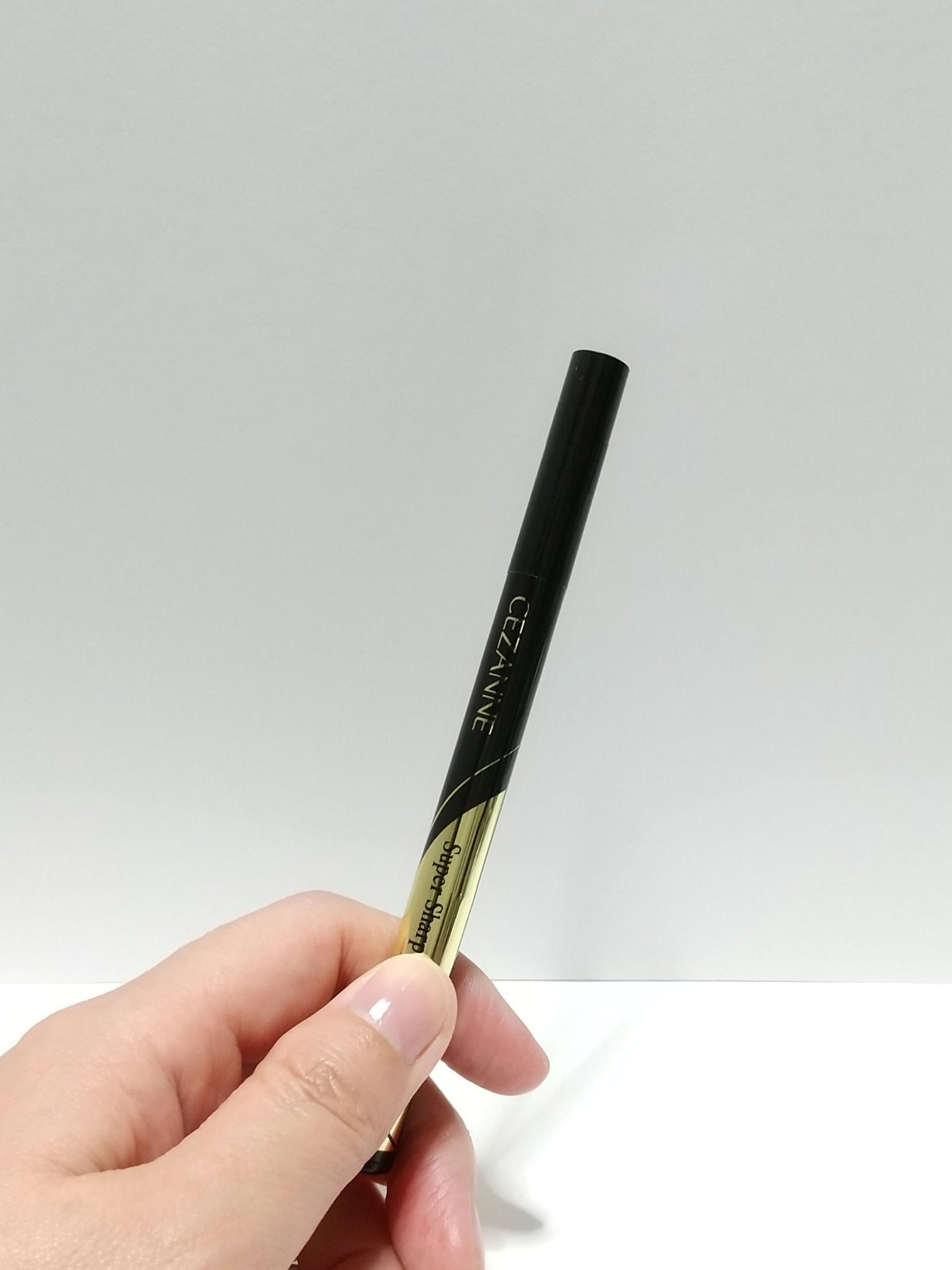 極細アイライナーEX 10ブラック/CEZANNE/リキッドアイライナーを使ったクチコミ（2枚目）