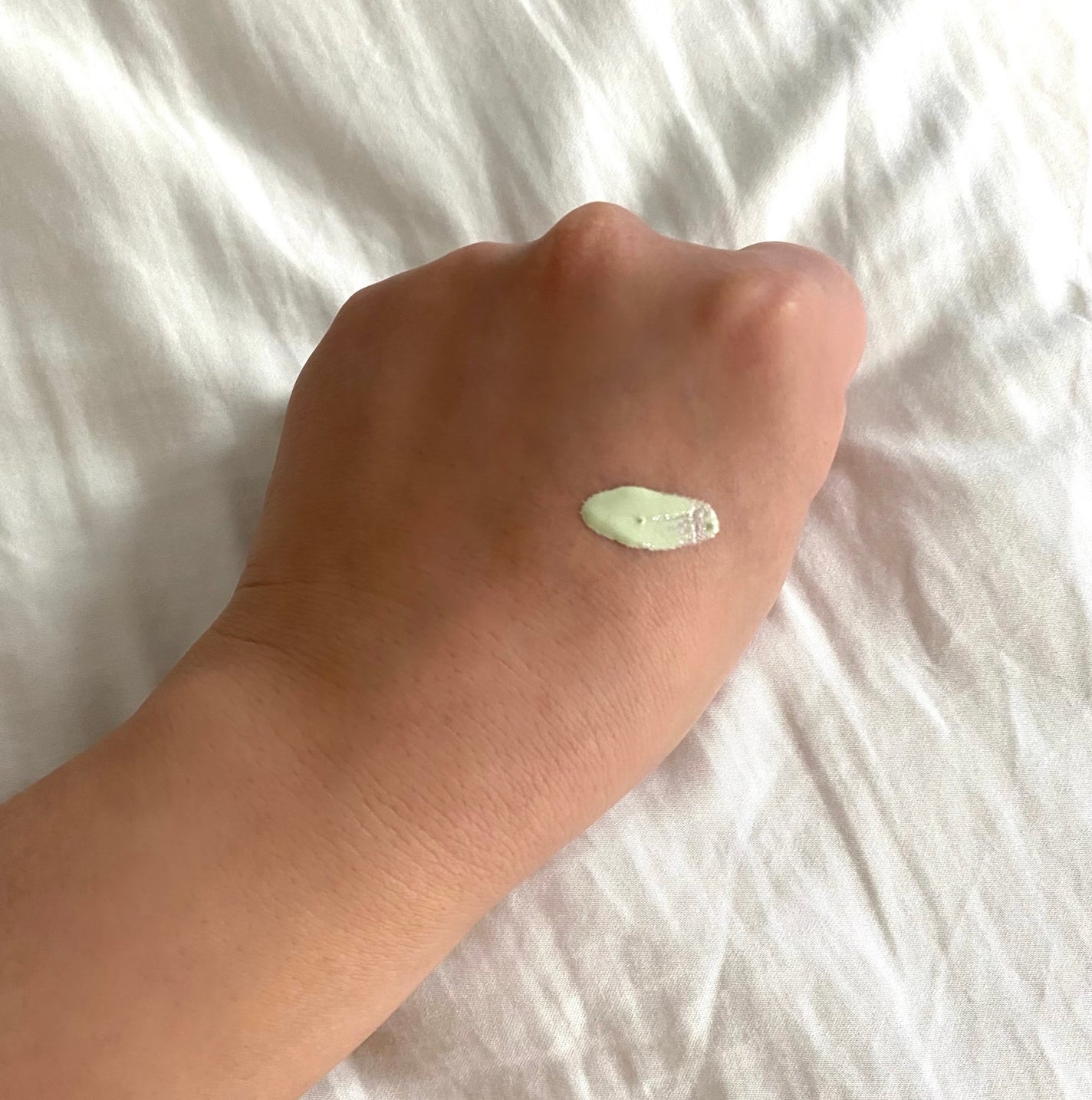 プリズム・リーブル・スキンケアリング・コレクター/GIVENCHY/化粧下地を使ったクチコミ(2枚目)