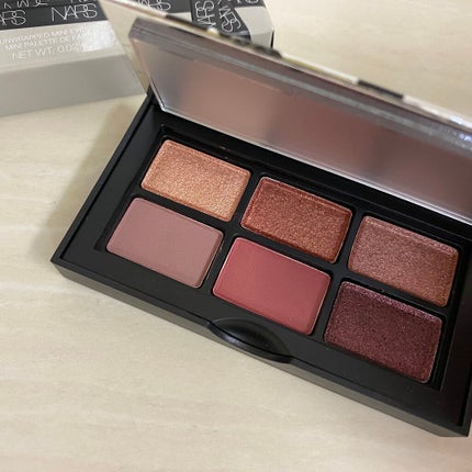 アンラップド ミニアイシャドーパレット DOLCE VITA/NARS/アイシャドウパレットを使ったクチコミ(1枚目)