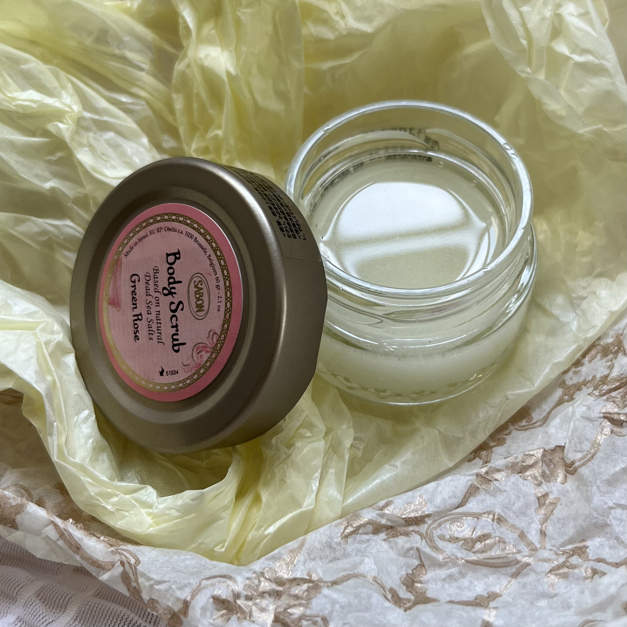 ボディスクラブ グリーン・ローズ グリーン・ローズ 320g/SABON/ボディスクラブを使ったクチコミ（2枚目）