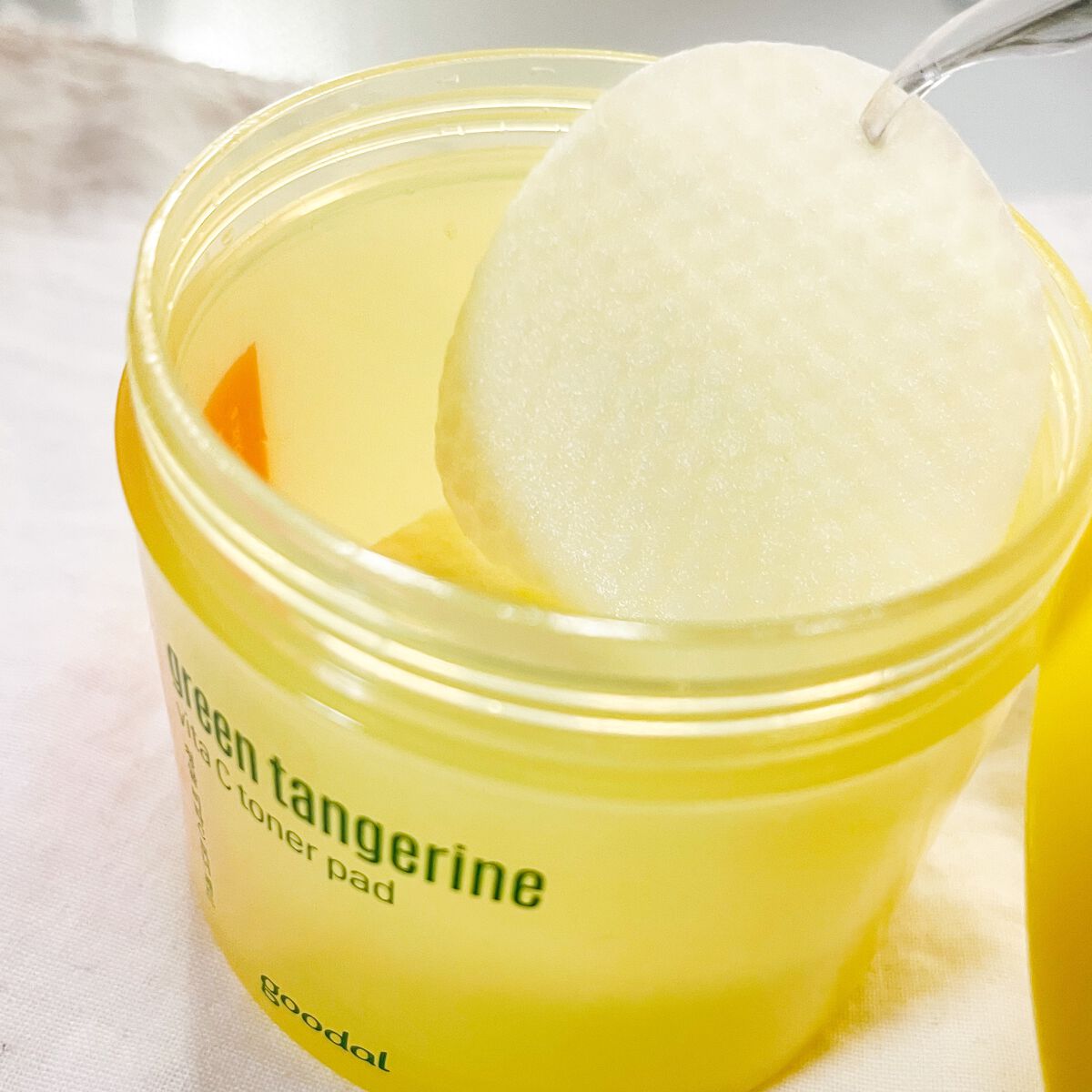 グリーンタンジェリン ビタCダークスポットケアパッド/goodal/トナーパッドを使ったクチコミ（2枚目）