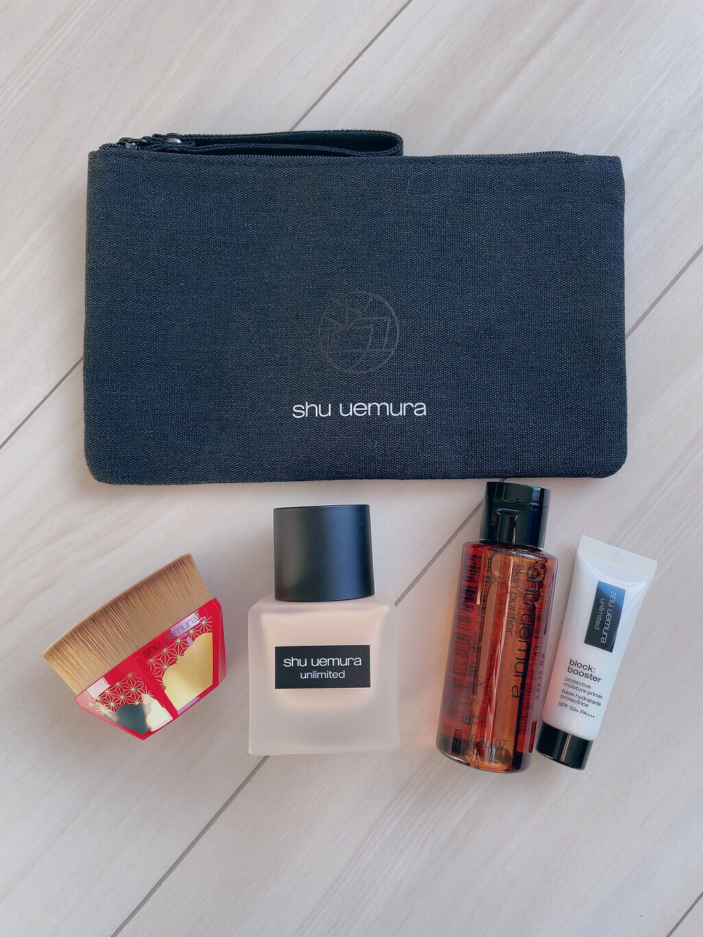 ペタル 55 ファンデーション ブラシ/shu uemura/メイクブラシを使ったクチコミ（2枚目）