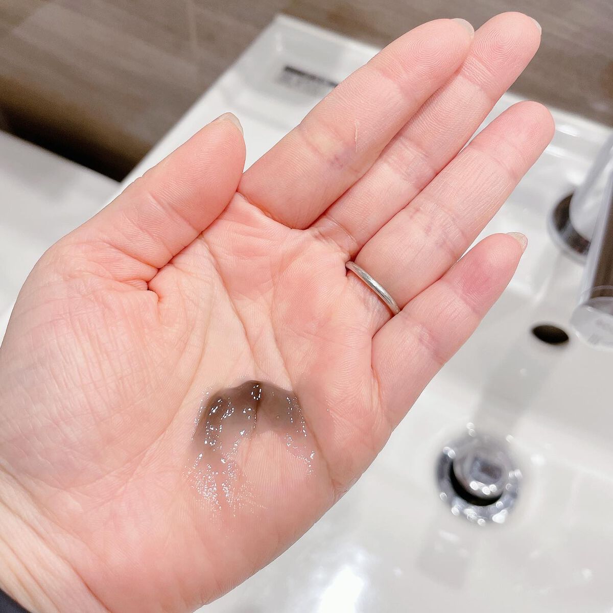 ビオレ おうちdeエステ メイク落とし マッサージブラックジェル/ビオレ/クレンジングジェルを使ったクチコミ(3枚目)