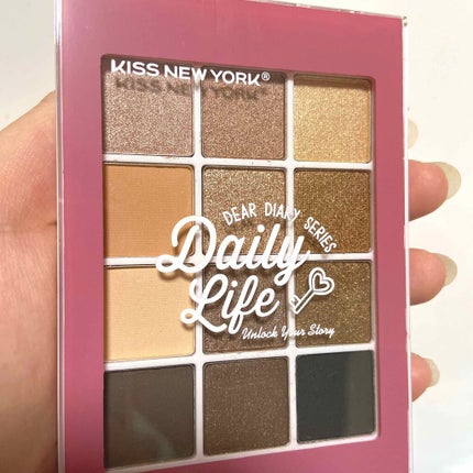 あーちゃん on LIPS 「これもドンキーホーテで500円で売ってました!12色入っていて..」(1枚目)