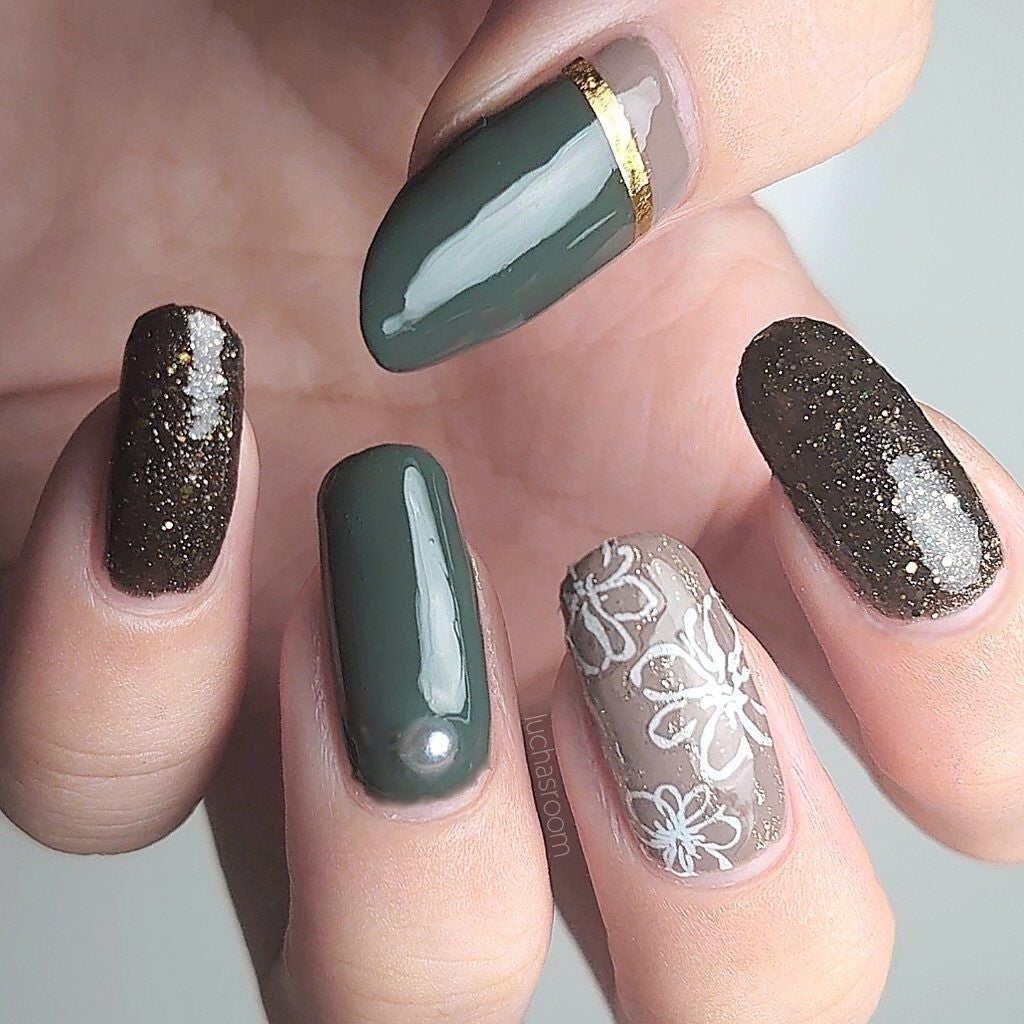 ネイルホリック Jungle Glitter/ネイルホリック/マニキュアを使ったクチコミ(5枚目)