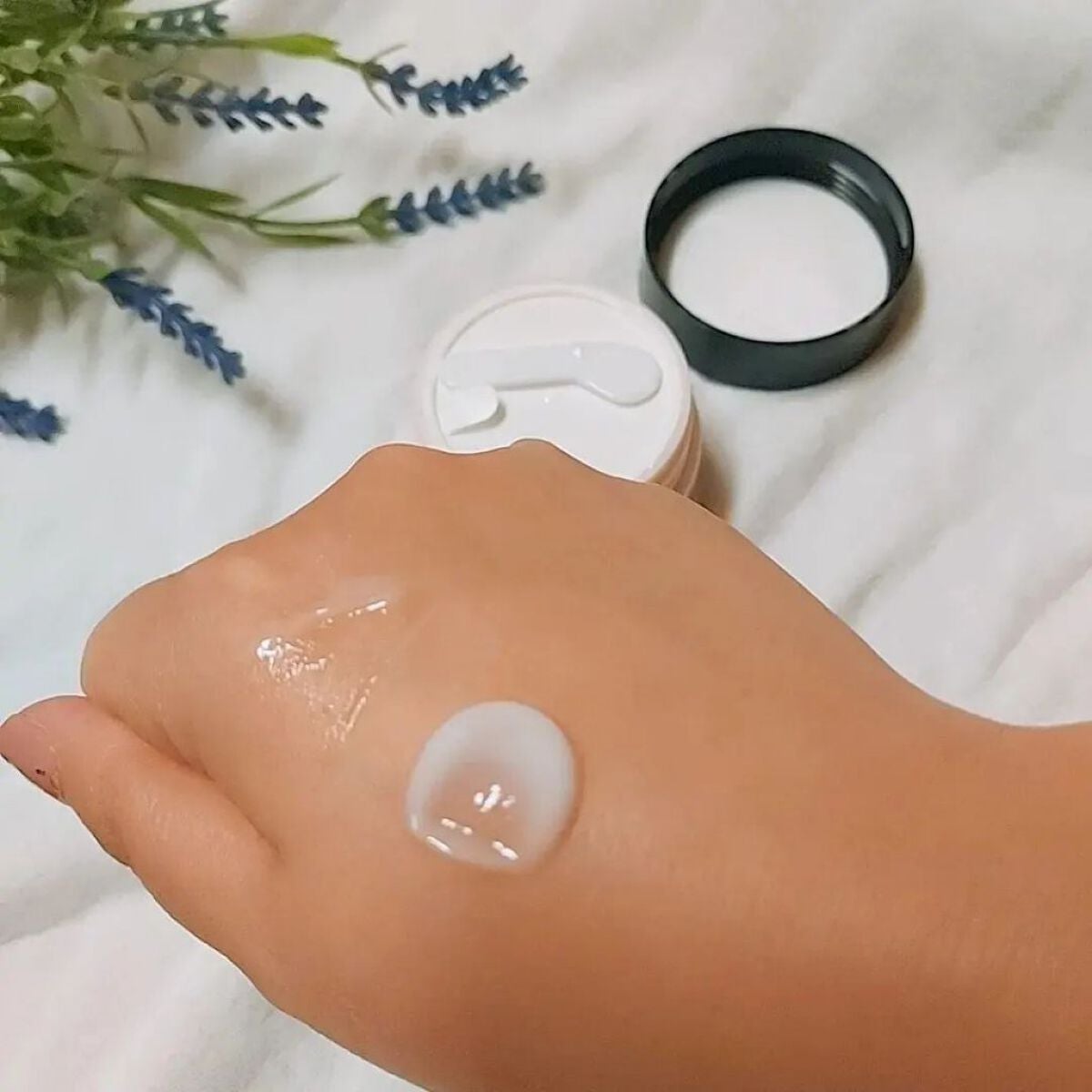 メディリフト ニードルリフトクリーム/YA-MAN TOKYO JAPAN/フェイスクリームを使ったクチコミ(3枚目)