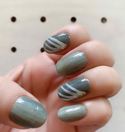 カラフルネイルズ/キャンメイク/マニキュアを使ったクチコミ(4枚目)