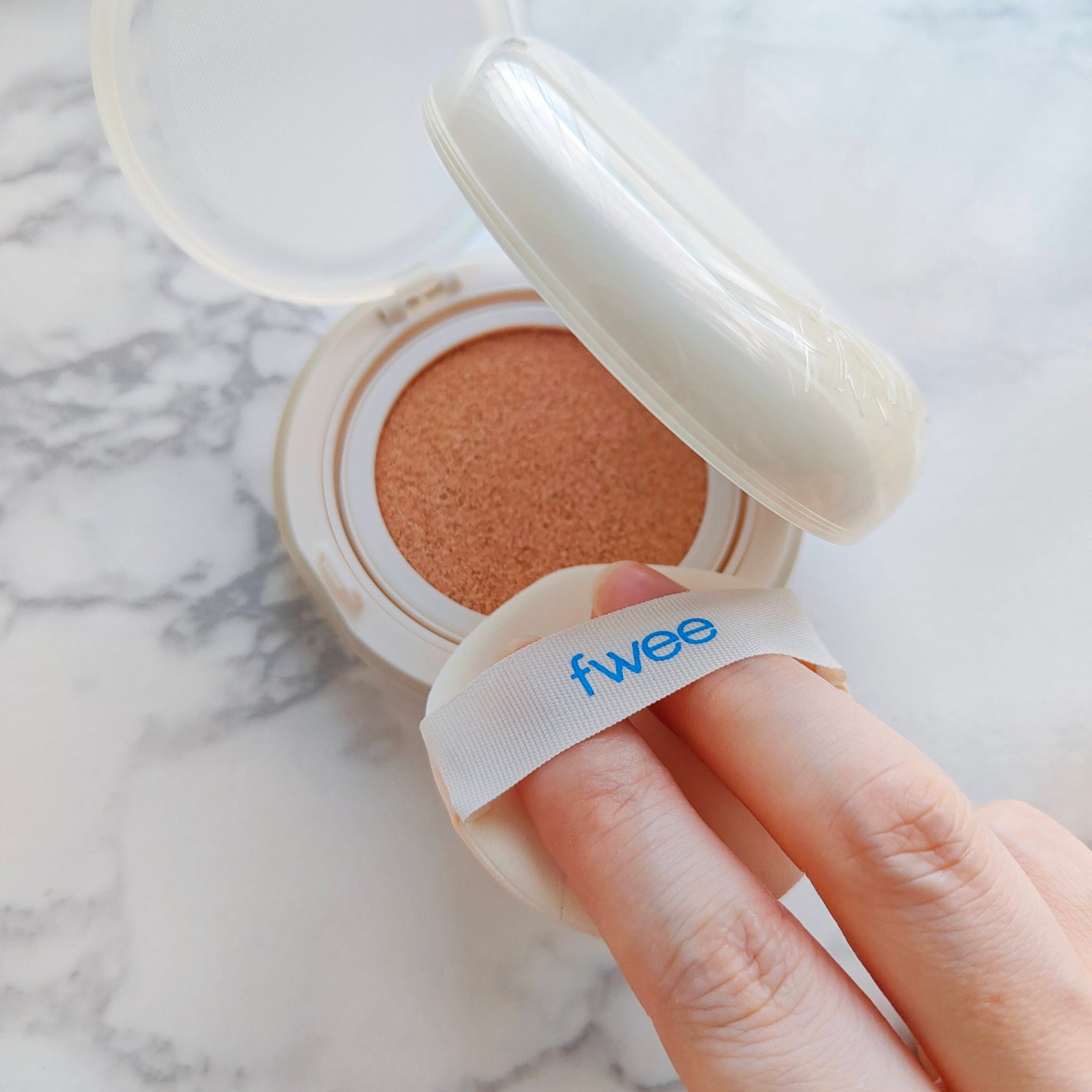 フィー クッションエッグフィットカバー/fwee/クッションファンデーションを使ったクチコミ(2枚目)