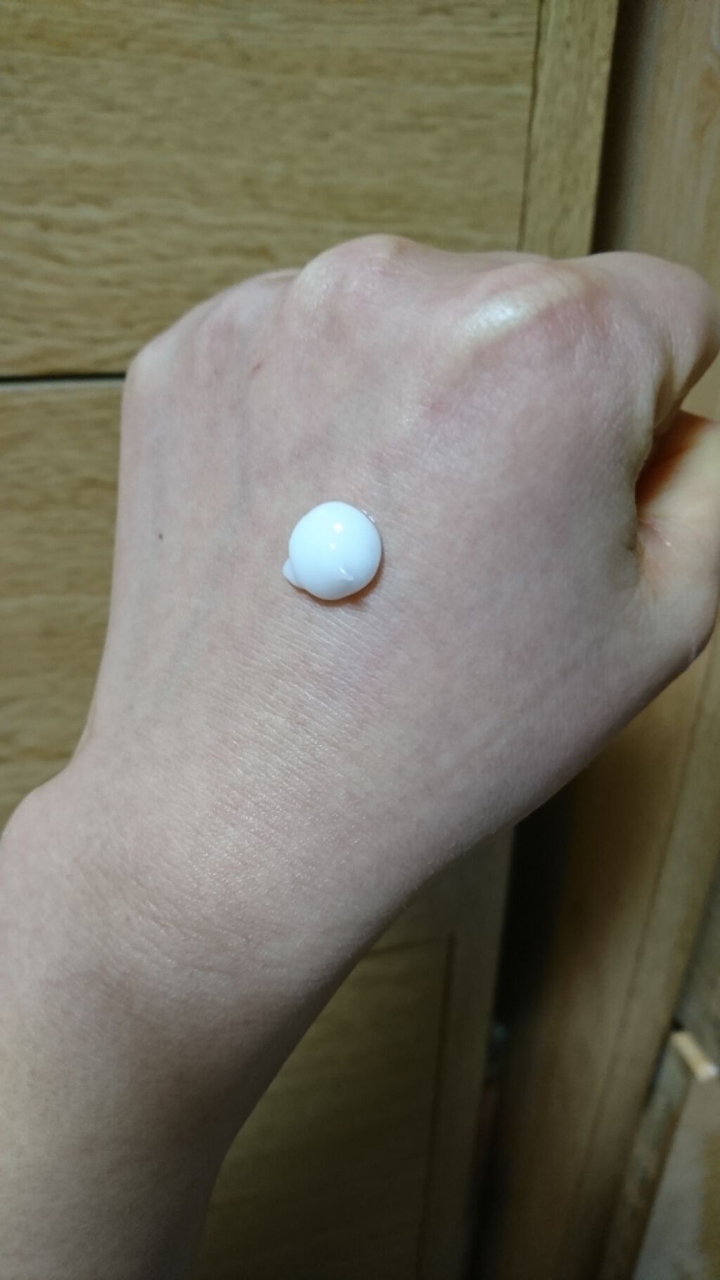 クエンチウルトラモイスチャーボディローションシアバター/OLAY(オレイ)/ボディローションを使ったクチコミ（2枚目）