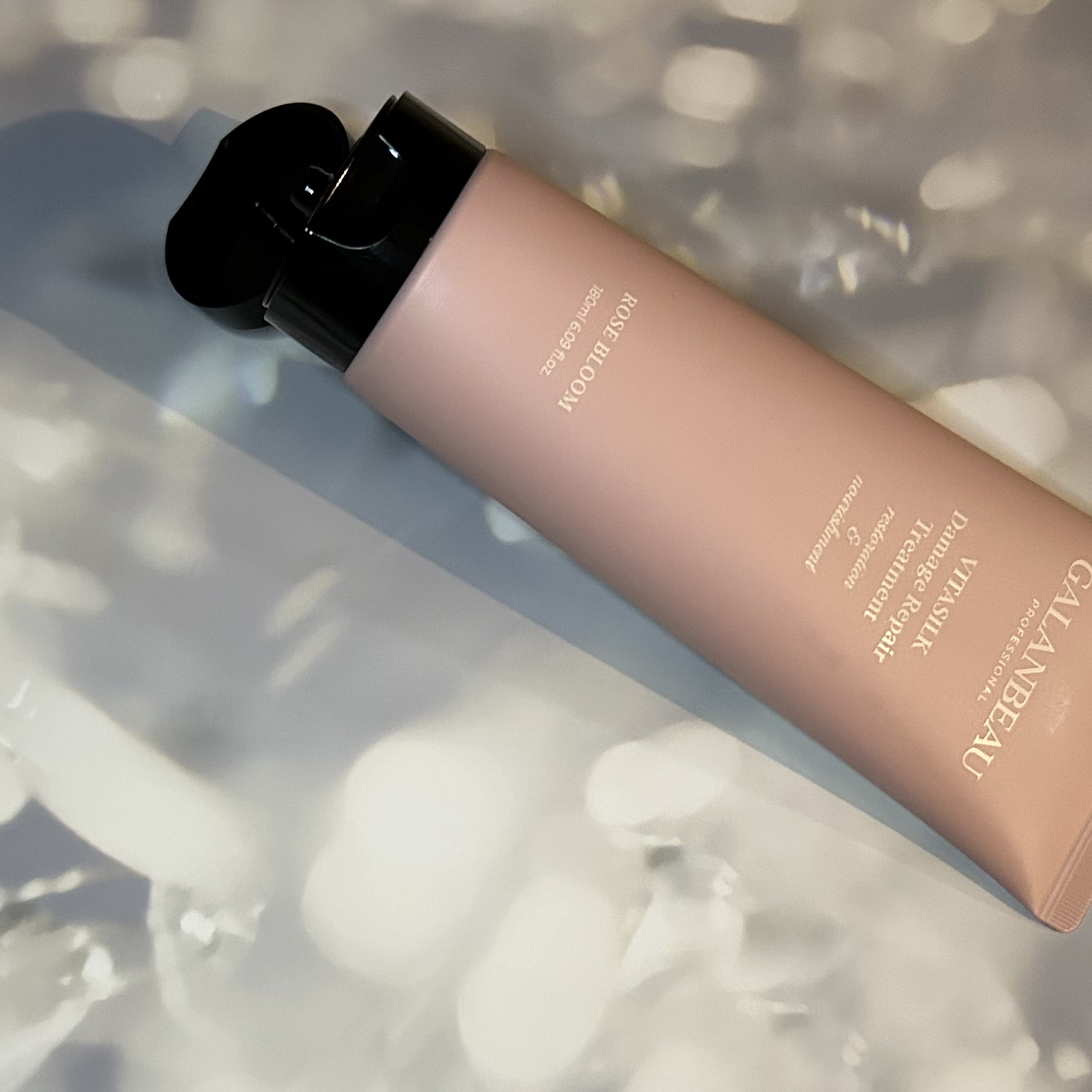 ビタシルクダメージリペアトリートメント（ローズブルーム）/ガランビュー/洗い流すヘアトリートメントを使ったクチコミ（2枚目）