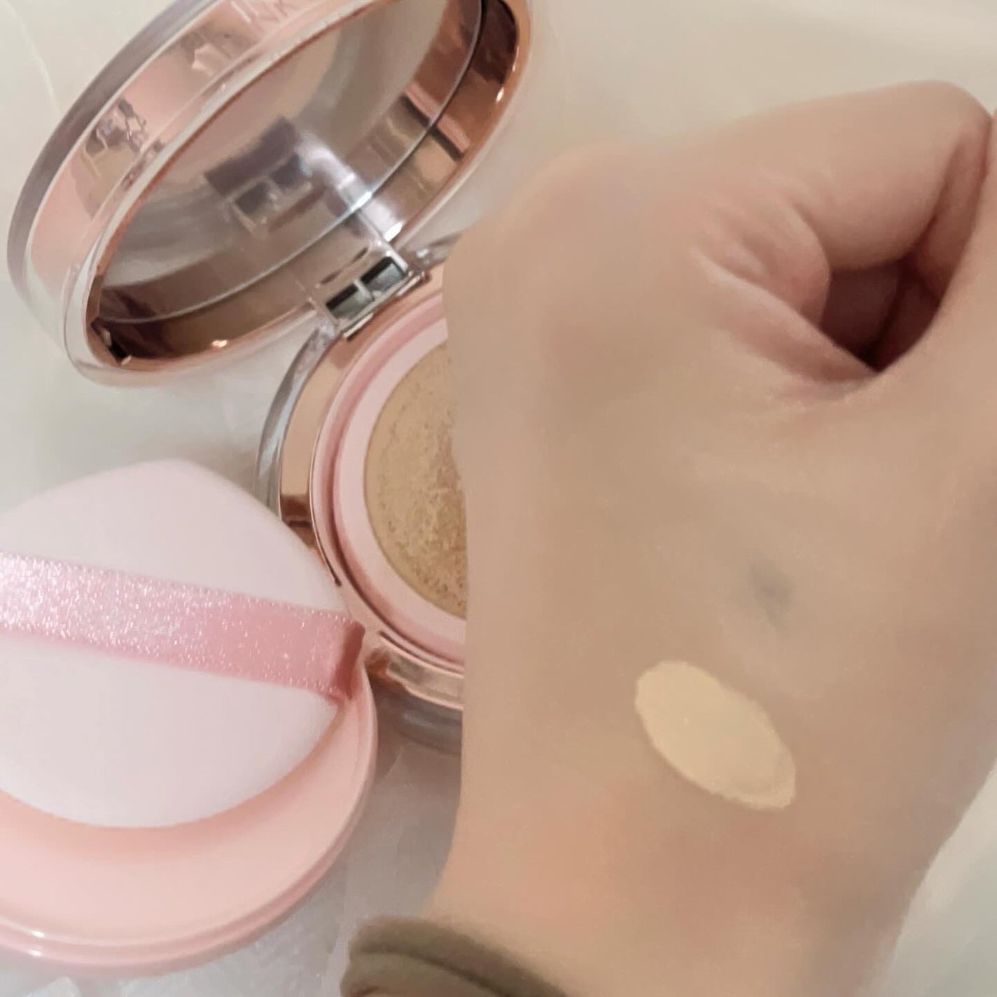 アリウル インクフェザーカバーラスティングクッション/Ariul/クッションファンデーションを使ったクチコミ(3枚目)