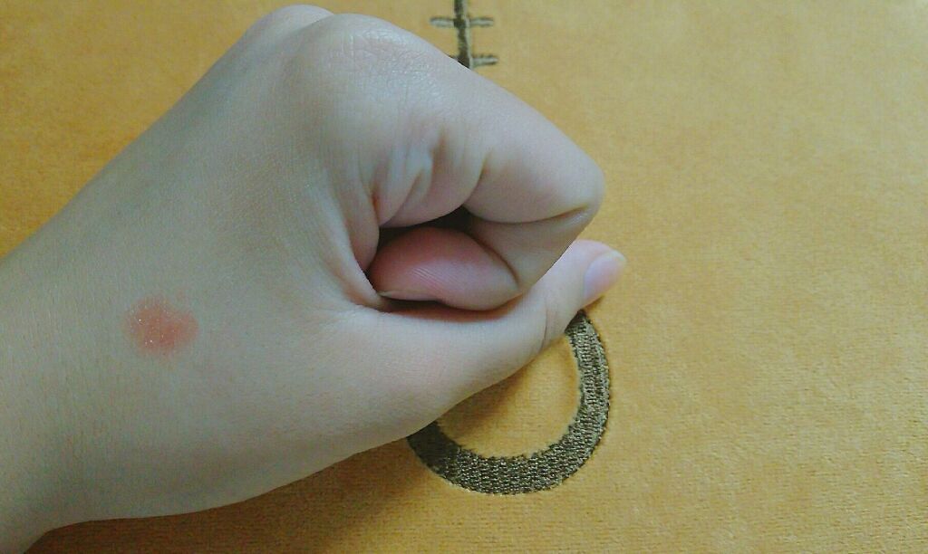 カバーパーフェクション チップコンシーラー/the SAEM/リキッドコンシーラーを使ったクチコミ（2枚目）