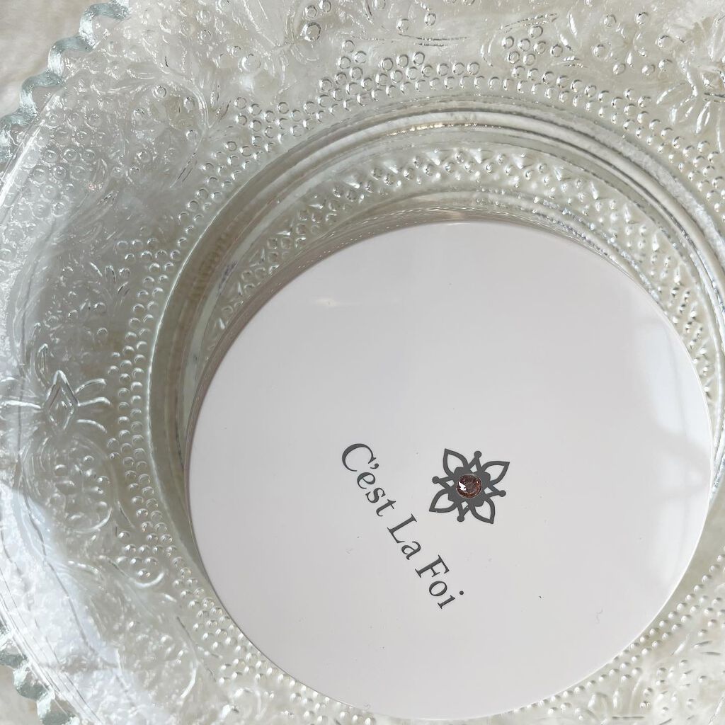 エッセンスパウダー /セラフォア/プレストパウダーを使ったクチコミ(2枚目)