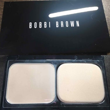 スキンウェイトレス パウダーファンデーション SPF16 (PA+++) ポーセリン/BOBBI BROWN/パウダーファンデーションを使ったクチコミ（1枚目）