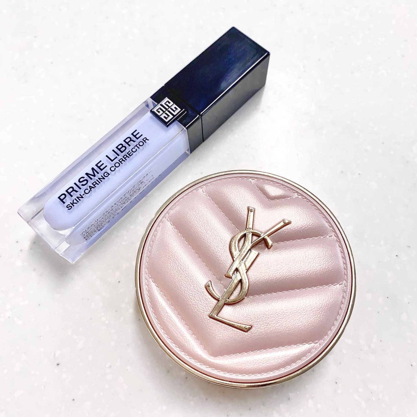 ラディアント タッチ グロウパクト/YVES SAINT LAURENT BEAUTE/クッションファンデーションを使ったクチコミ（1枚目）