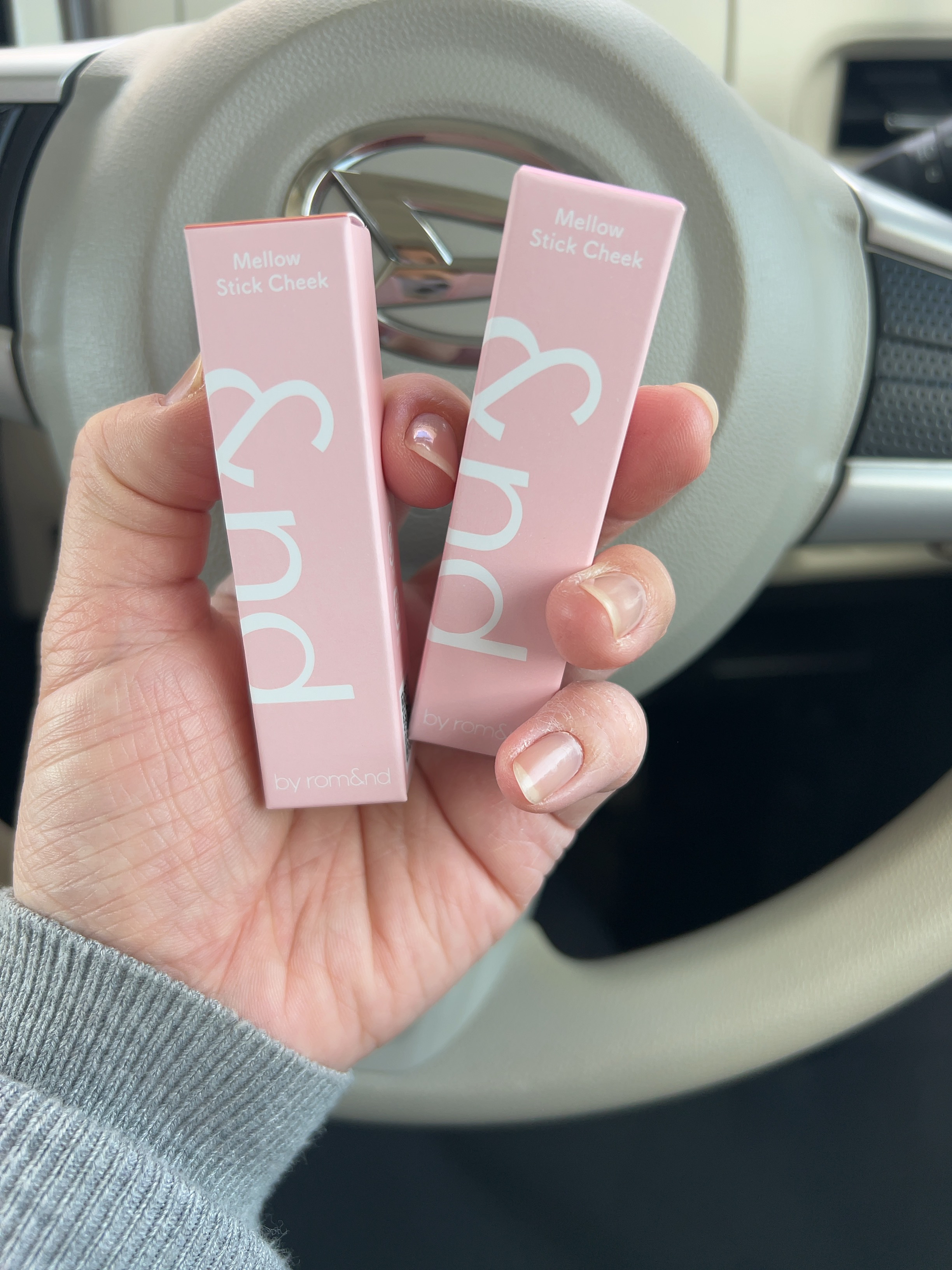 メロウスティックチーク /&nd by rom&nd/ジェル・クリームチークを使ったクチコミ（1枚目）