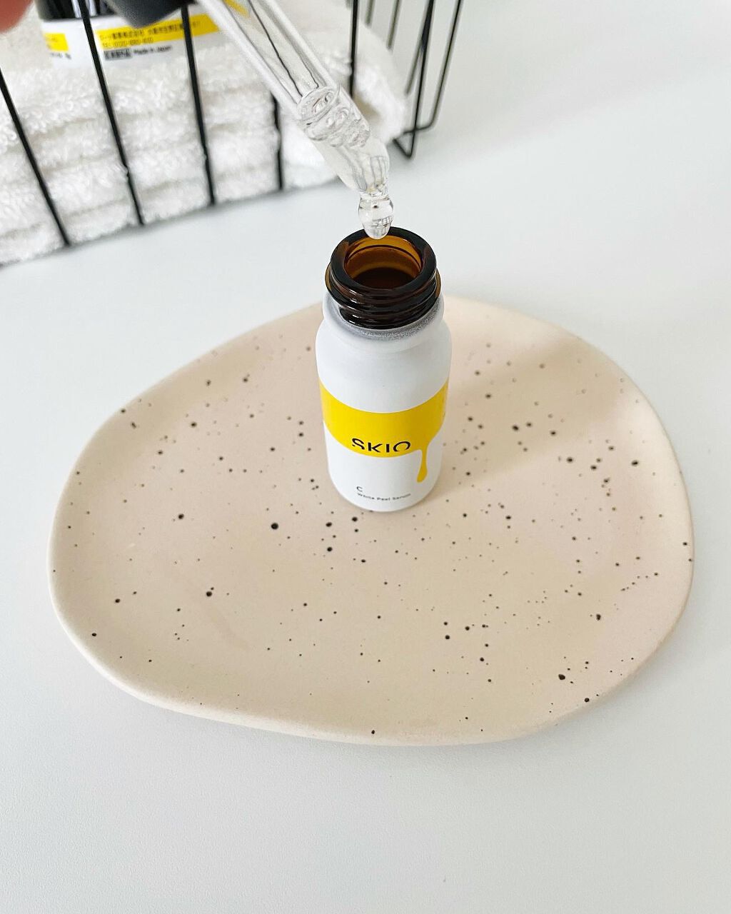 VC ホワイトピールセラム/SKIO/ブースター・導入液を使ったクチコミ（2枚目）