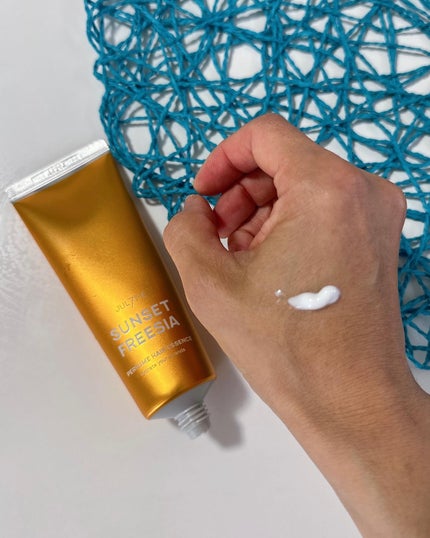 パフュームヘアエッセンス/JUL7ME/ヘアトリートメントを使ったクチコミ(3枚目)