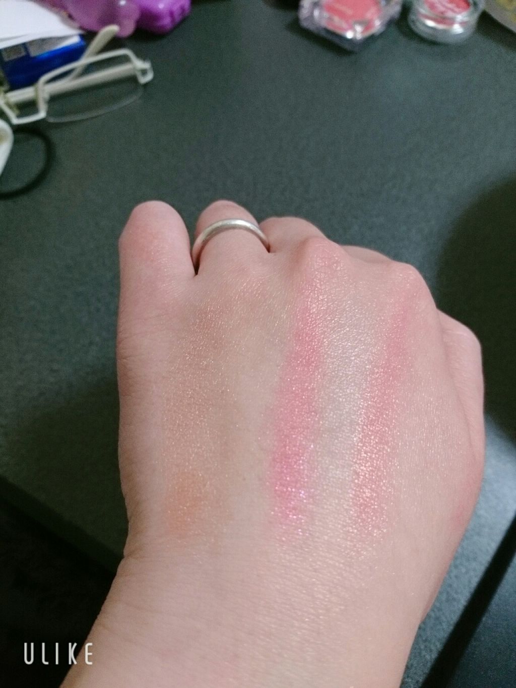 ルックアット マイアイジュエル/ETUDE/単色アイシャドウを使ったクチコミ(3枚目)