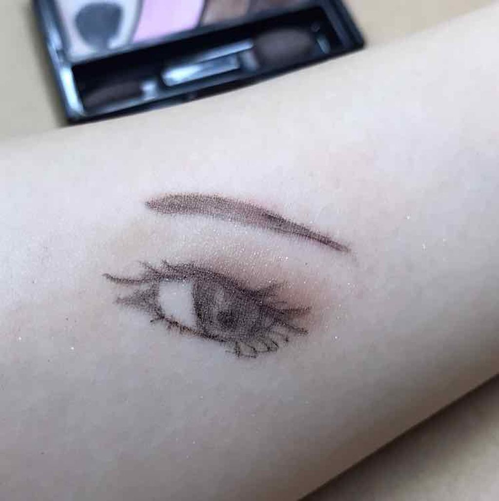 グラデーション アイ カラー(チップ付)/ちふれ/アイシャドウパレットを使ったクチコミ(3枚目)