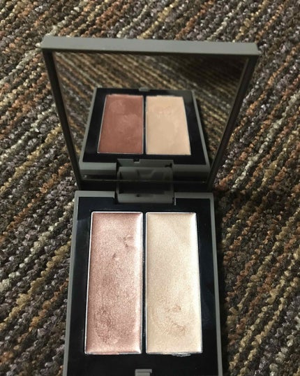 THREE シマリング グロー デュオ/THREE/クリームハイライトを使ったクチコミ(2枚目)