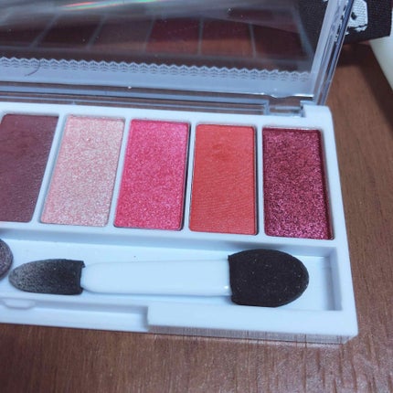 スイーツコレクション/マリブビューティー/アイシャドウパレットを使ったクチコミ(3枚目)