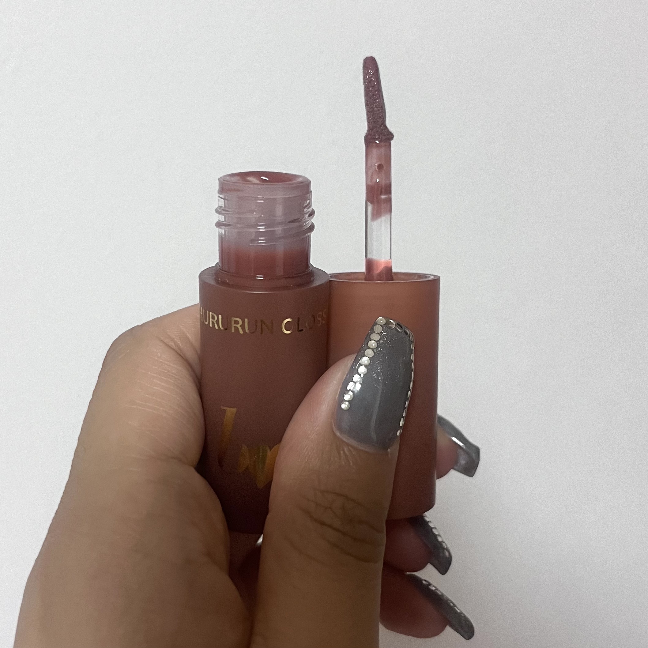 ちゅるるんグロス 02 お泊まりピーチ/b idol/リップグロスを使ったクチコミ（2枚目）