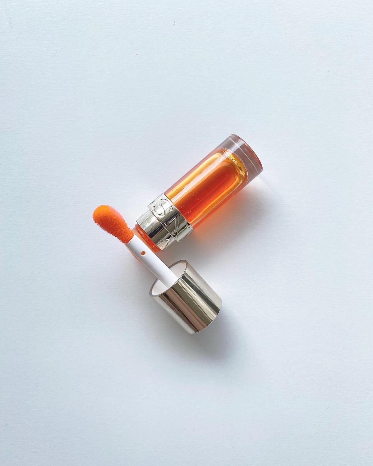 リップコンフォートオイル 05 アプリコット/CLARINS/リップグロスを使ったクチコミ（1枚目）