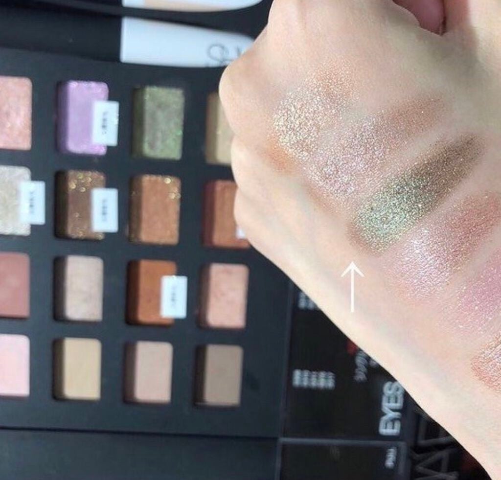 ハードワイヤードアイシャドー/NARS/単色アイシャドウを使ったクチコミ(2枚目)