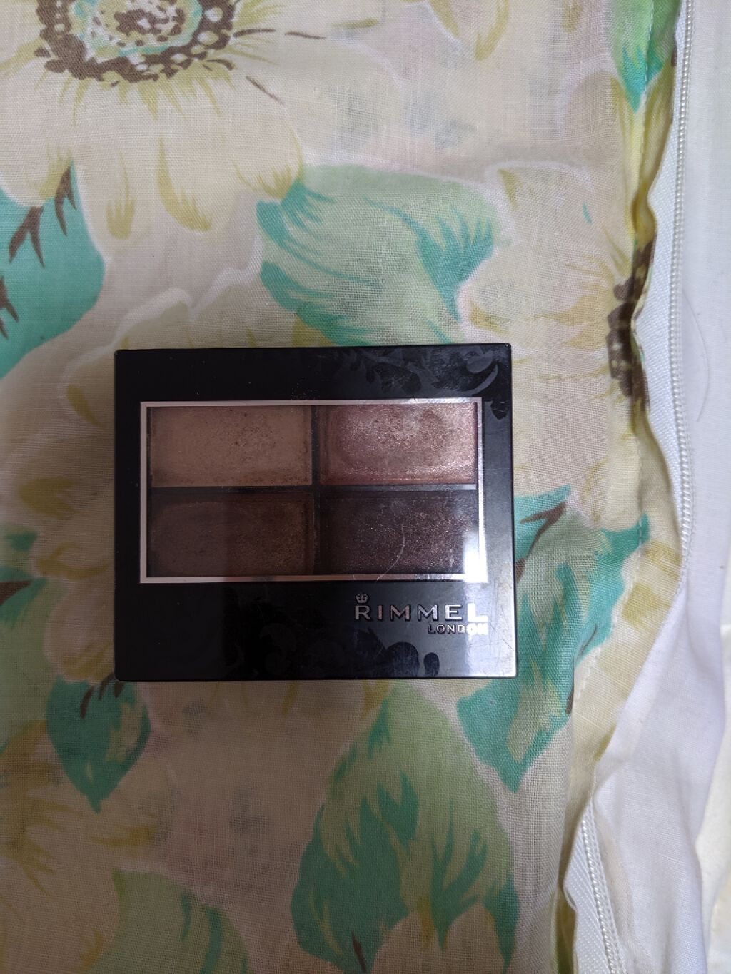ロイヤルヴィンテージ アイズ/リンメル ロンドン/アイシャドウパレットを使ったクチコミ（1枚目）
