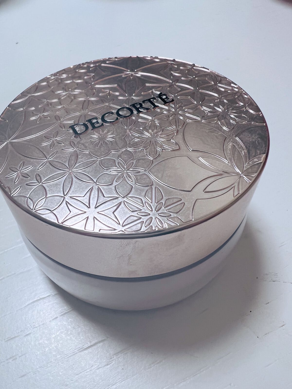 フェイスパウダー/DECORTÉ/ルースパウダーを使ったクチコミ(1枚目)