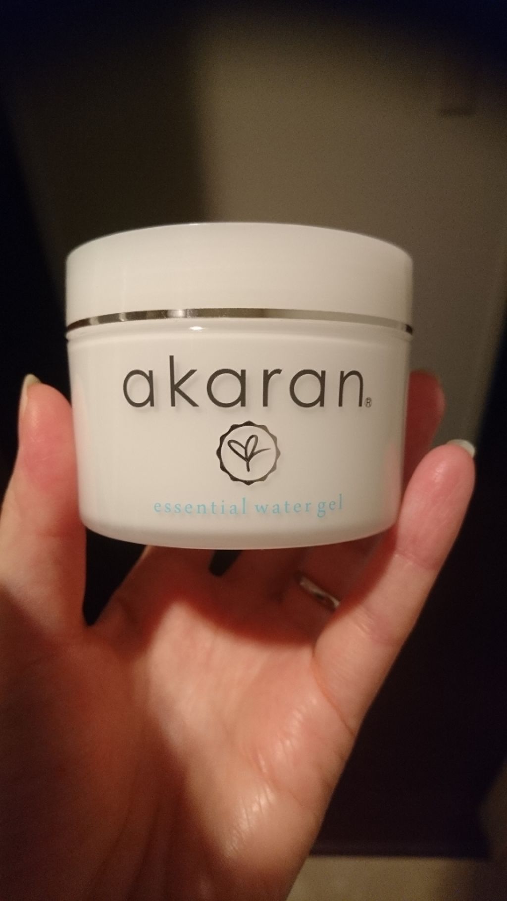 エッセンシャル ウォータージェル/アカラン/オールインワン化粧品を使ったクチコミ（1枚目）