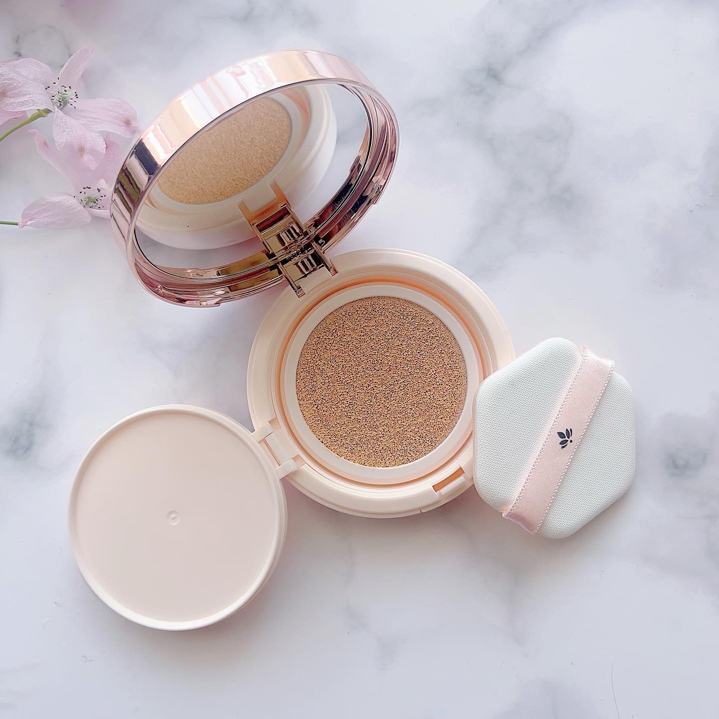 RJ エクセレント 薬用エッセンスインクッション BB/アピセラピーコスメティクス/クッションファンデーションを使ったクチコミ（3枚目）