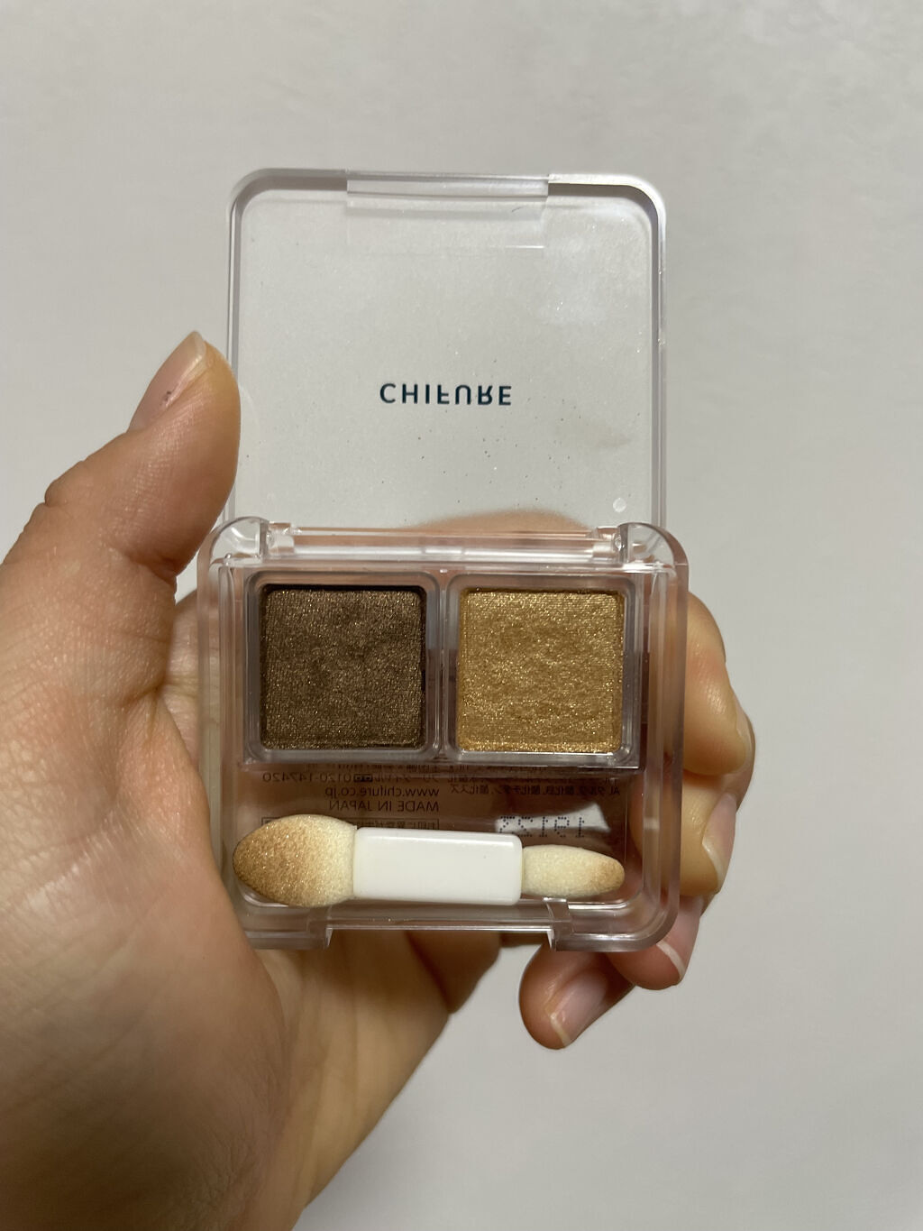 ツイン カラー アイシャドウ 05 ゴールド系/ちふれ/アイシャドウパレットを使ったクチコミ（3枚目）