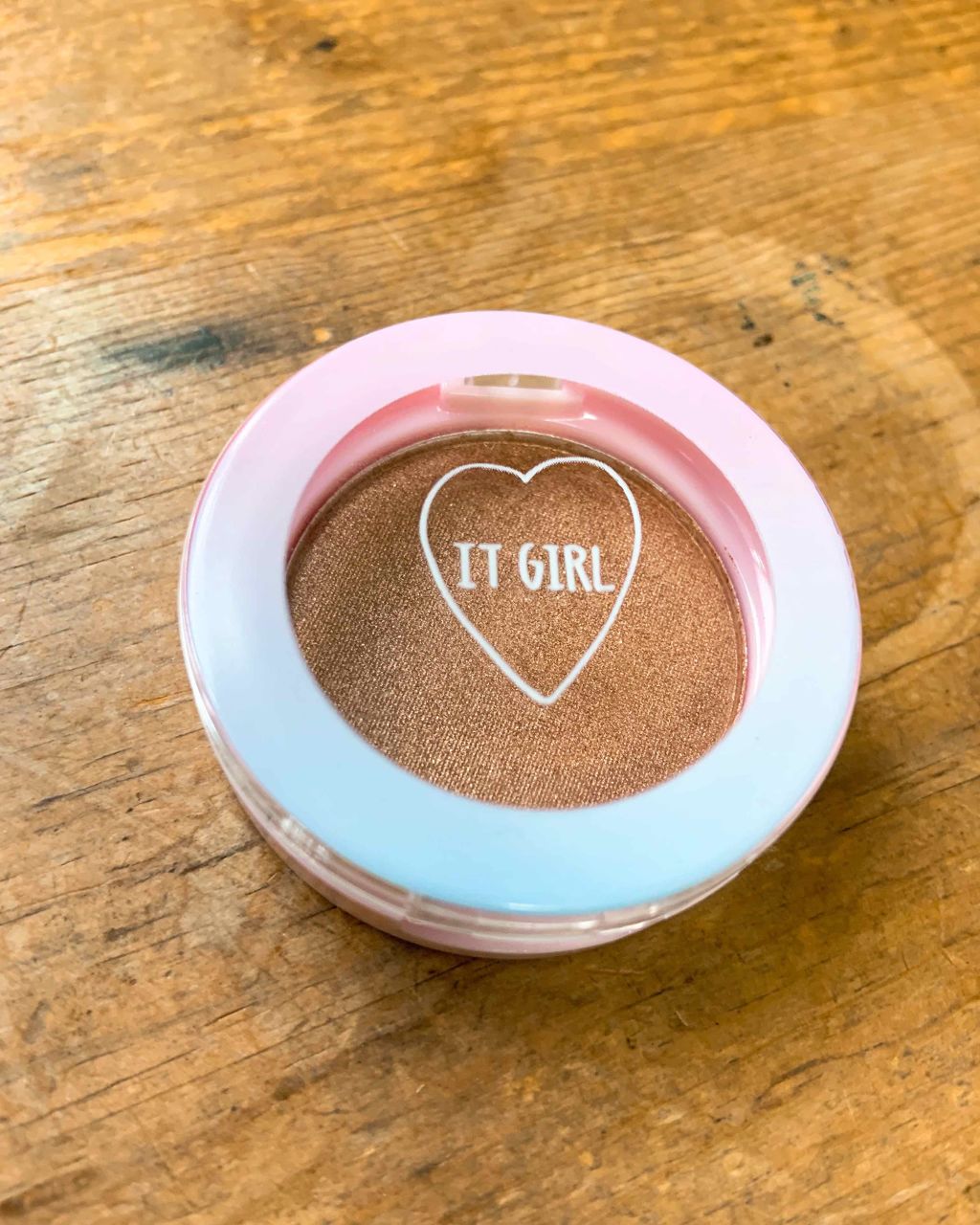 ダイソー×IT GIRL アイシャドウ/DAISO/単色アイシャドウを使ったクチコミ（1枚目）