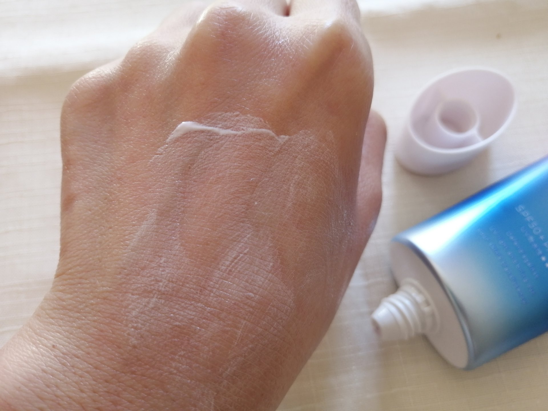 スキンアクア トーンアップUVエッセンス/スキンアクア/日焼け止めクリームを使ったクチコミ（3枚目）