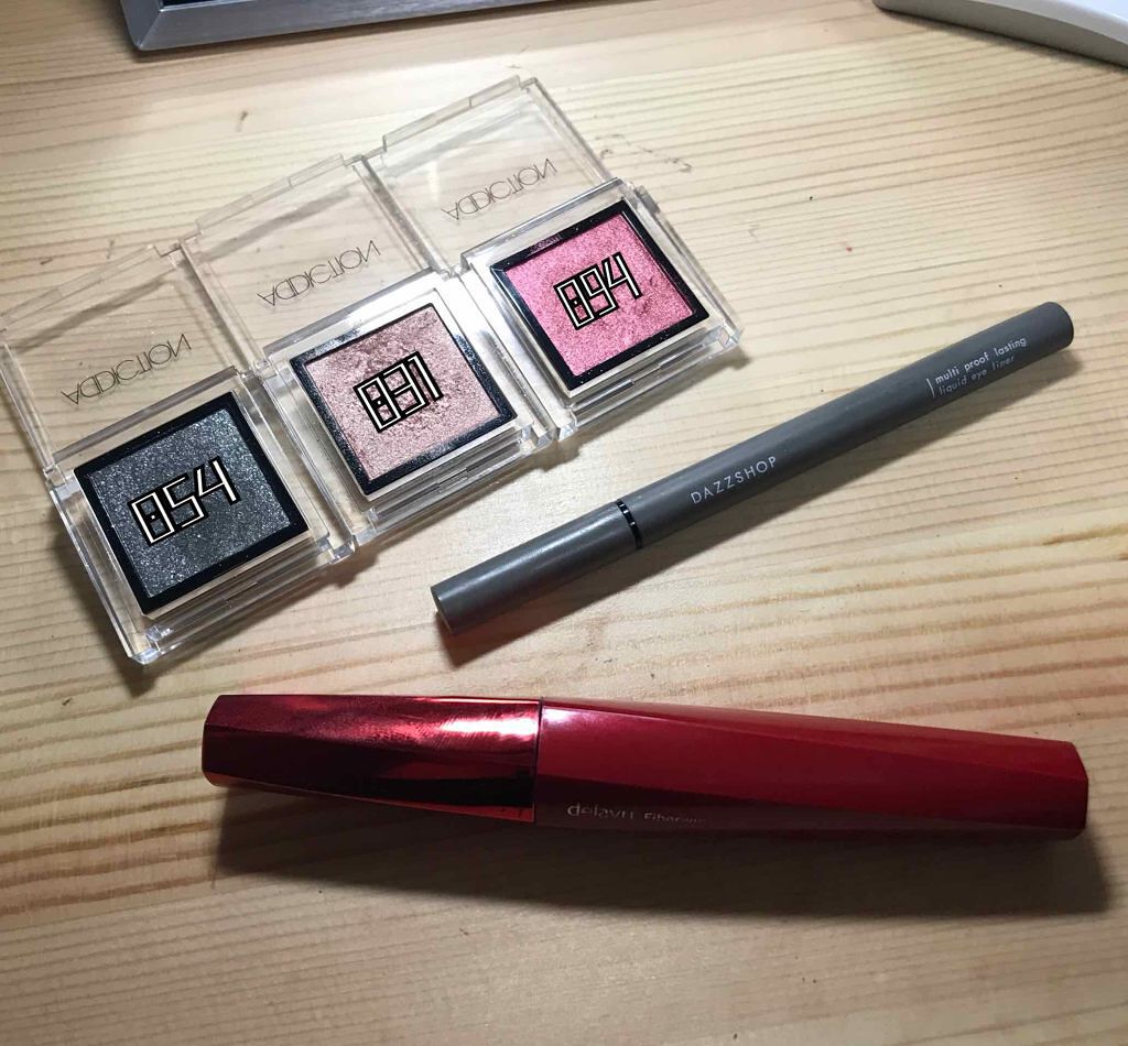 マルチプルーフラスティングリキッドアイライナー/DAZZSHOP/リキッドアイライナーを使ったクチコミ（2枚目）