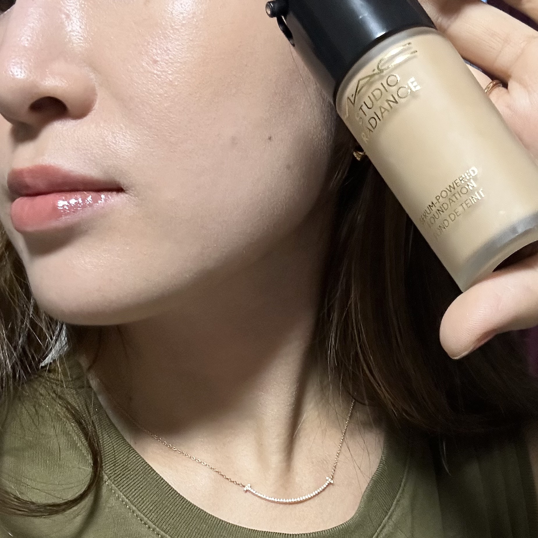 スタジオ ラディアンス セラム ファンデーション NC16/M・A・C/リキッドファンデーションを使ったクチコミ（1枚目）