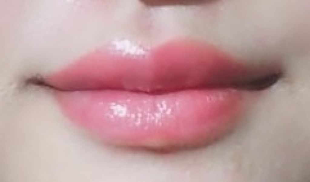 【旧】ディオール アディクト リップ グロウ/Dior/リップケアを使ったクチコミ（2枚目）