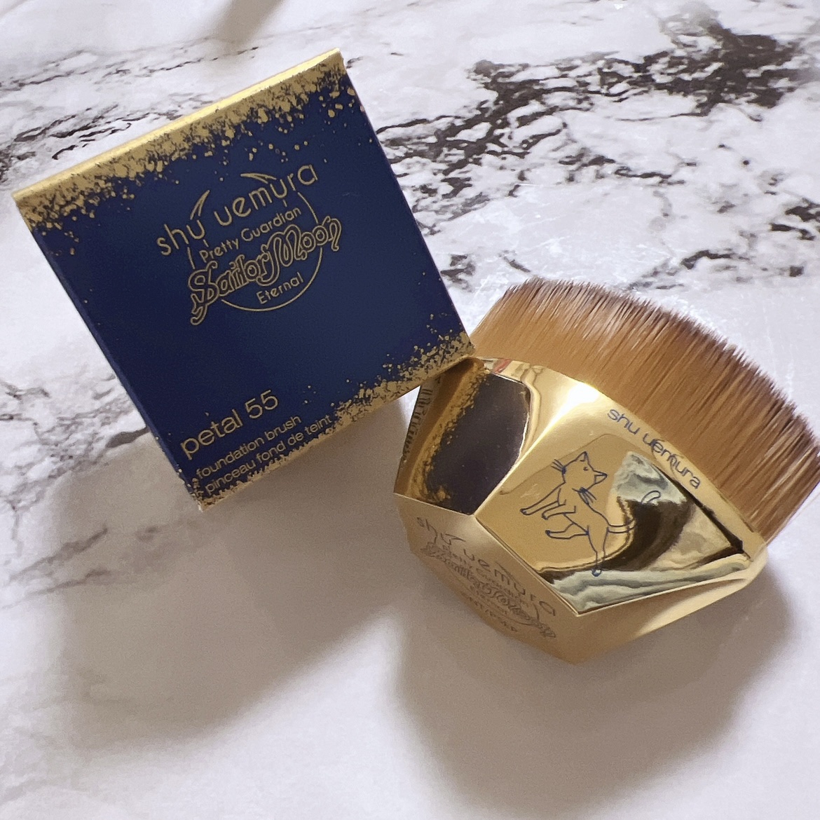 ペタル 55 ファンデーション ブラシ/shu uemura/メイクブラシを使ったクチコミ（1枚目）