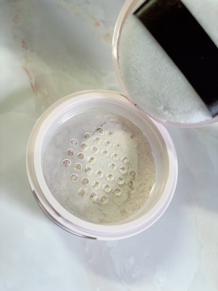 シルキーロングステイ パウダー/ESPRIQUE/ルースパウダーを使ったクチコミ(4枚目)