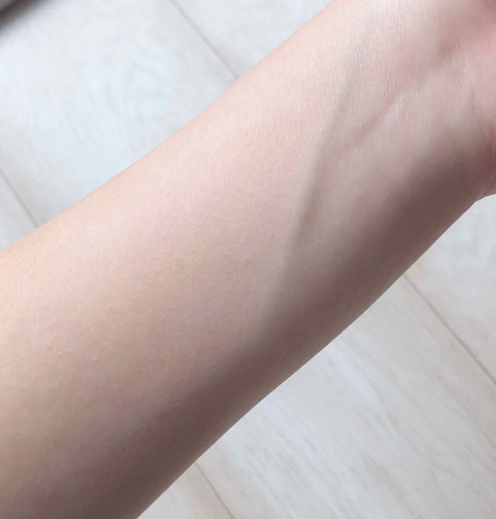 皮脂テカリ防止下地 保湿タイプ/CEZANNE/化粧下地を使ったクチコミ(4枚目)