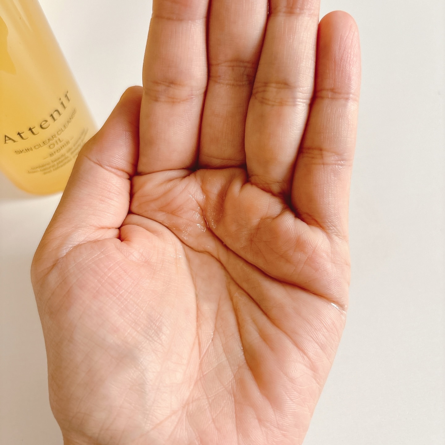 スキンクリア クレンズ オイル ＜アロマタイプ＞/アテニア/オイルクレンジングを使ったクチコミ（2枚目）