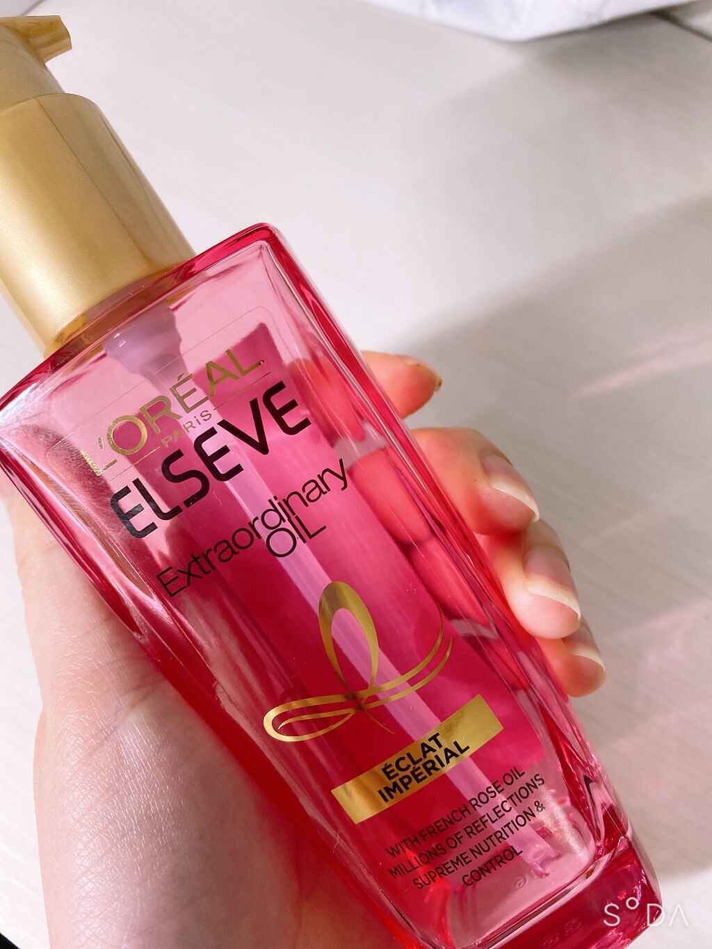 エクストラオーディナリー オイル エクラアンペリアル 艶髪オイル/ロレアル パリ/ヘアオイルを使ったクチコミ(2枚目)